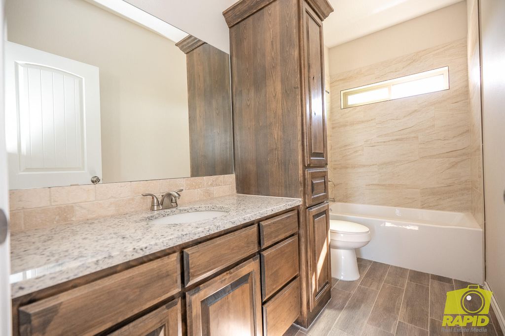 Image 13 of property listing at 3623 Wildebeest Way, San Angelo, TX 76901