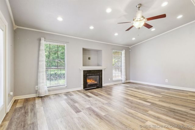 4900 S Juniper Avenue E, Broken Arrow, OK 74011