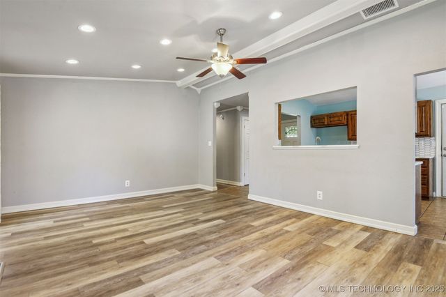 4900 S Juniper Avenue E, Broken Arrow, OK 74011