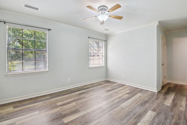 4900 S Juniper Avenue E, Broken Arrow, OK 74011