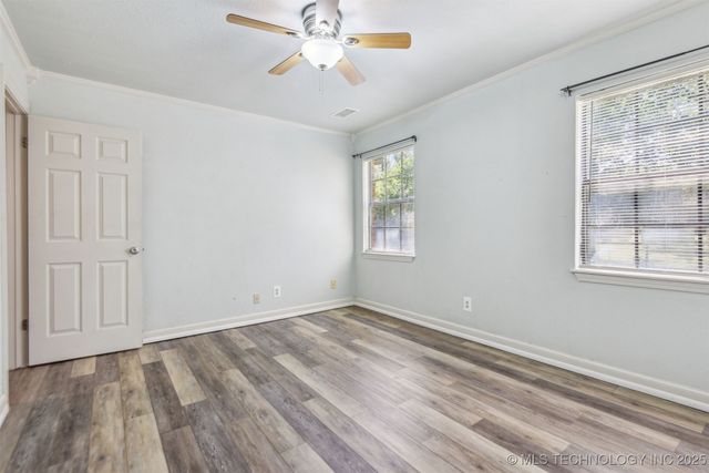 4900 S Juniper Avenue E, Broken Arrow, OK 74011