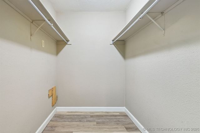 4900 S Juniper Avenue E, Broken Arrow, OK 74011