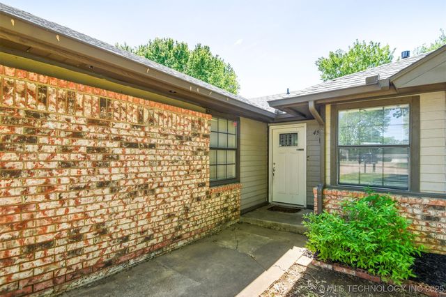 4900 S Juniper Avenue E, Broken Arrow, OK 74011