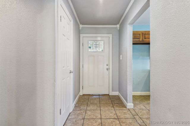 4900 S Juniper Avenue E, Broken Arrow, OK 74011