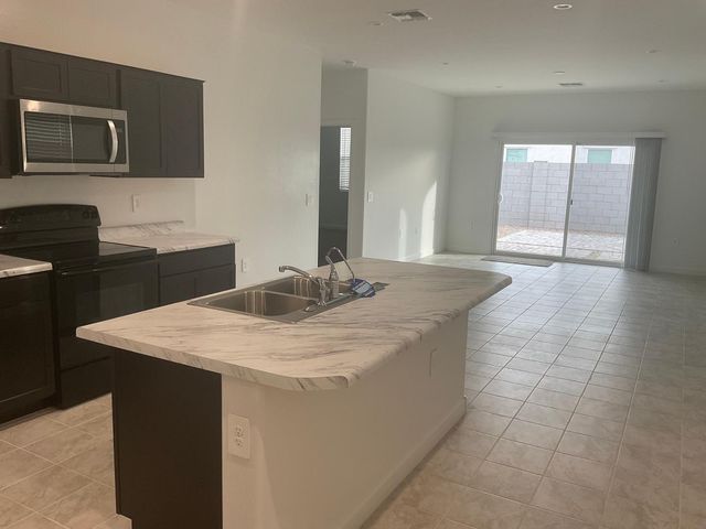 3375 W Stanton Avenue, Apache Junction, AZ 85120