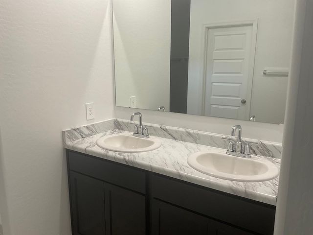 3375 W Stanton Avenue, Apache Junction, AZ 85120