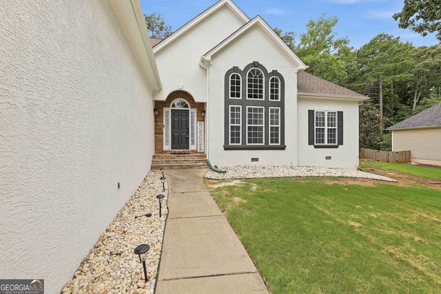 110 Lyndhurst Way, Sharpsburg, GA 30277