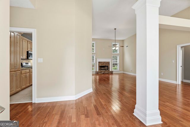 110 Lyndhurst Way, Sharpsburg, GA 30277