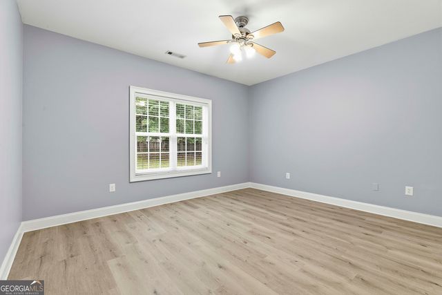 110 Lyndhurst Way, Sharpsburg, GA 30277
