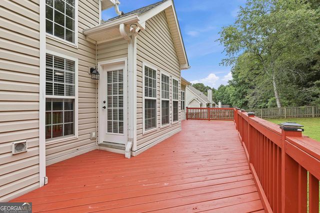 110 Lyndhurst Way, Sharpsburg, GA 30277