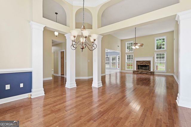 110 Lyndhurst Way, Sharpsburg, GA 30277