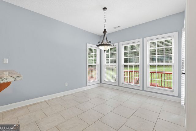110 Lyndhurst Way, Sharpsburg, GA 30277