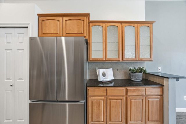 859 S Shelley Lake Ln, Spokane Valley, WA 99037