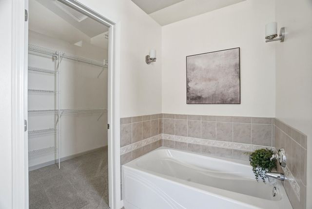 859 S Shelley Lake Ln, Spokane Valley, WA 99037