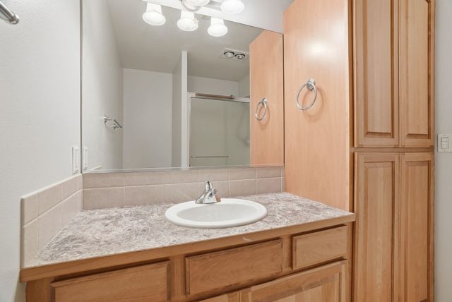 859 S Shelley Lake Ln, Spokane Valley, WA 99037