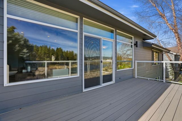 859 S Shelley Lake Ln, Spokane Valley, WA 99037