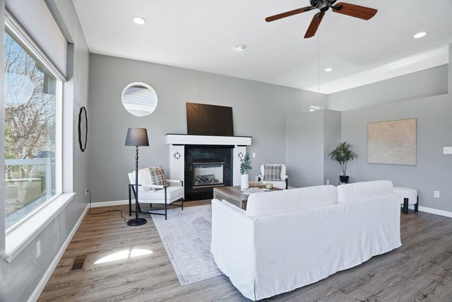 859 S Shelley Lake Ln, Spokane Valley, WA 99037