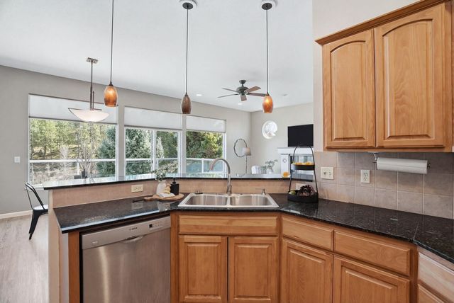 859 S Shelley Lake Ln, Spokane Valley, WA 99037