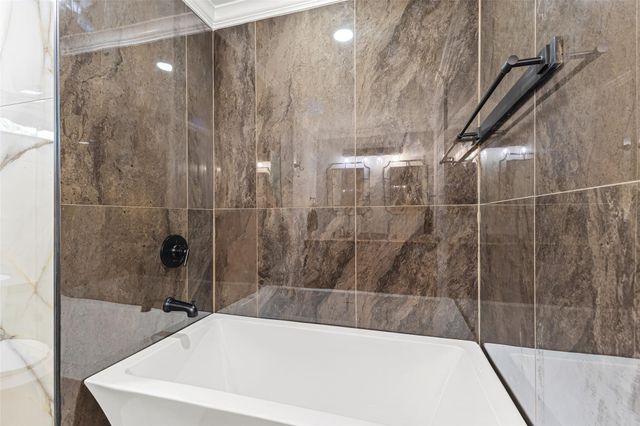 5402 Libbey Lane, Houston, TX 77092