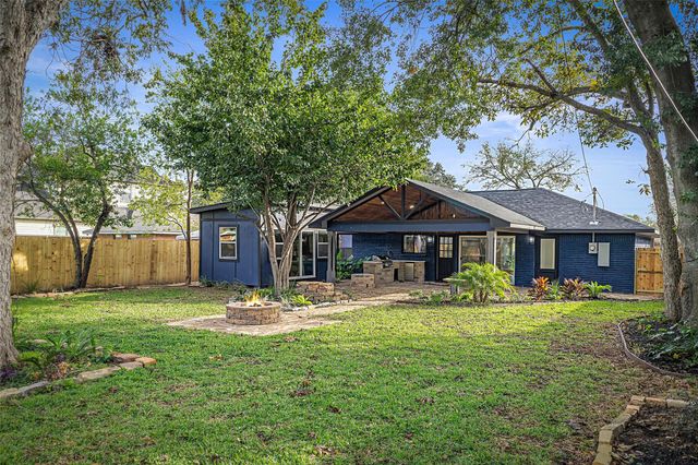 5402 Libbey Lane, Houston, TX 77092