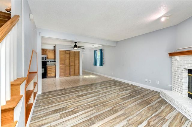 230 SW Pinetree Lane, Lee's Summit, MO 64063