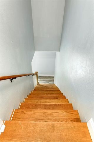 230 SW Pinetree Lane, Lee's Summit, MO 64063