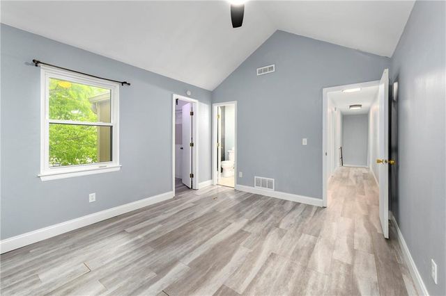 230 SW Pinetree Lane, Lee's Summit, MO 64063