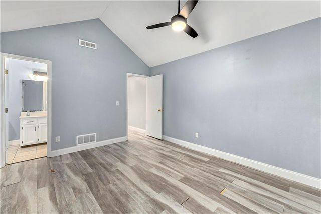 230 SW Pinetree Lane, Lee's Summit, MO 64063