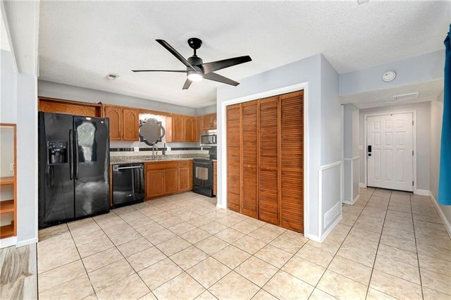 230 SW Pinetree Lane, Lee's Summit, MO 64063