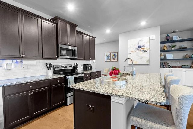 1584 Jacobs Way, Stone Mountain, GA 30083