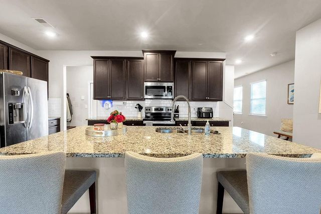 1584 Jacobs Way, Stone Mountain, GA 30083