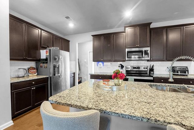 1584 Jacobs Way, Stone Mountain, GA 30083