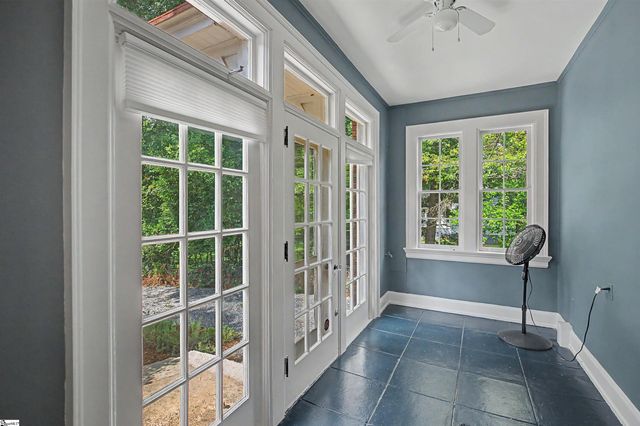 905 W Market Street, Anderson, SC 29624