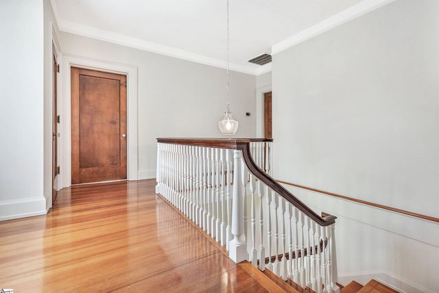 905 W Market Street, Anderson, SC 29624