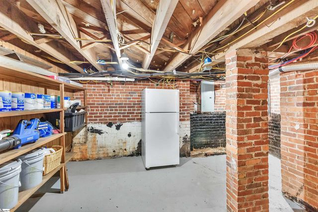 905 W Market Street, Anderson, SC 29624