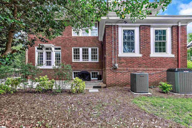 905 W Market Street, Anderson, SC 29624