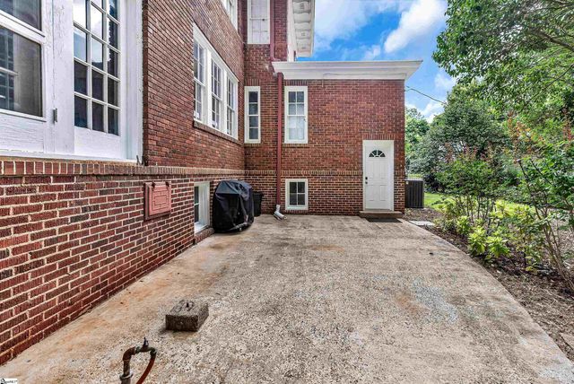 905 W Market Street, Anderson, SC 29624