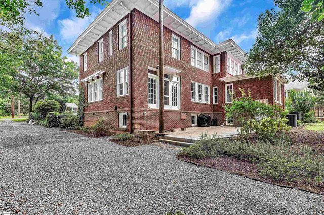 905 W Market Street, Anderson, SC 29624