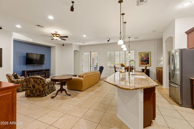 2020 W Bonanza Lane, Phoenix, AZ 85085