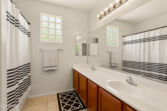 2020 W Bonanza Lane, Phoenix, AZ 85085