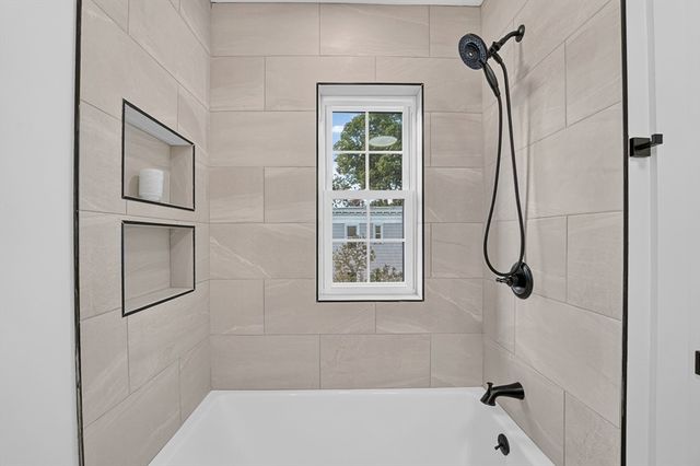 64 Nelson St 4, Boston, MA 02124