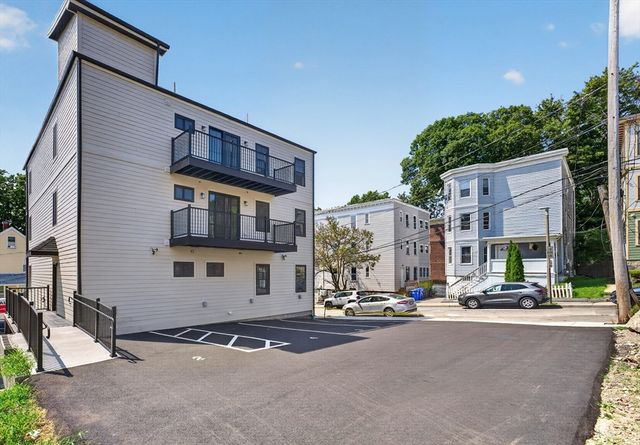 64 Nelson St 4, Boston, MA 02124