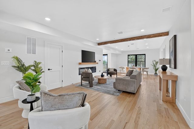 64 Nelson St 4, Boston, MA 02124