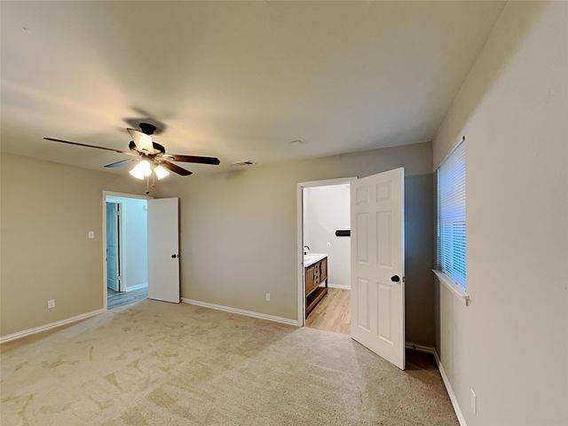 104 Jill Ann Drive, Burleson, TX 76028