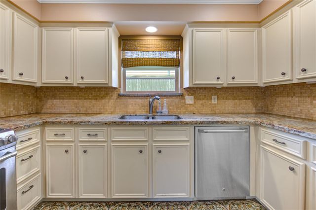13307 Barryknoll Lane, Houston, TX 77079