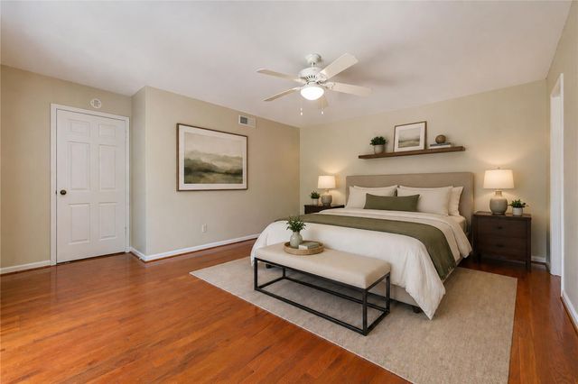 13307 Barryknoll Lane, Houston, TX 77079