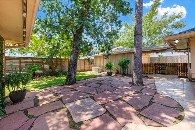 13307 Barryknoll Lane, Houston, TX 77079