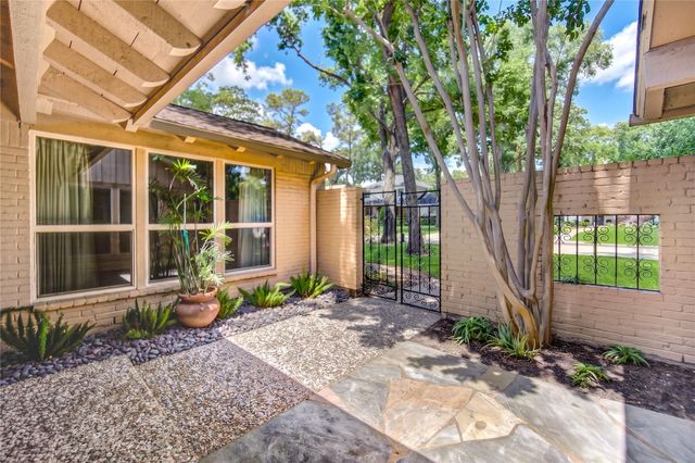 13307 Barryknoll Lane, Houston, TX 77079