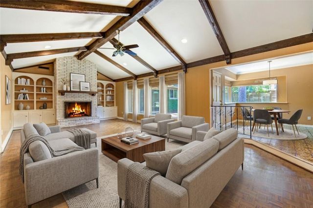 13307 Barryknoll Lane, Houston, TX 77079
