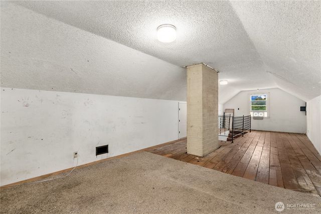 215 99th Street E, Tacoma, WA 98445